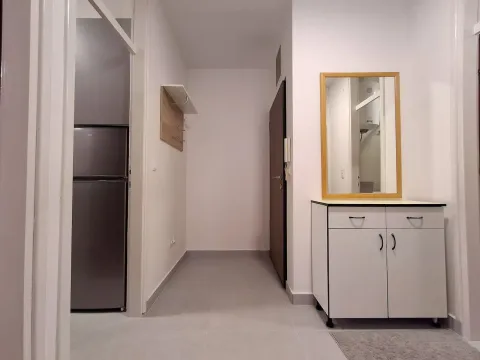 Izdavanje, dvosoban stan, 60m², Stari Aerodrom, Podgorica - image 6