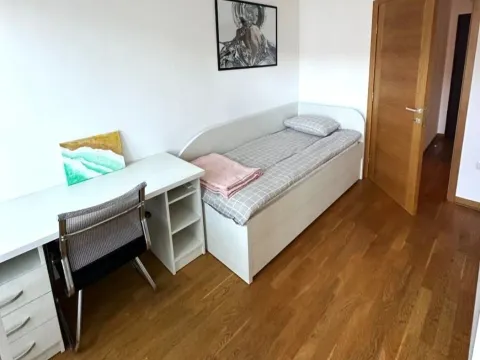 Rent, apartment, 64m², City Kvart, Podgorica - image 10