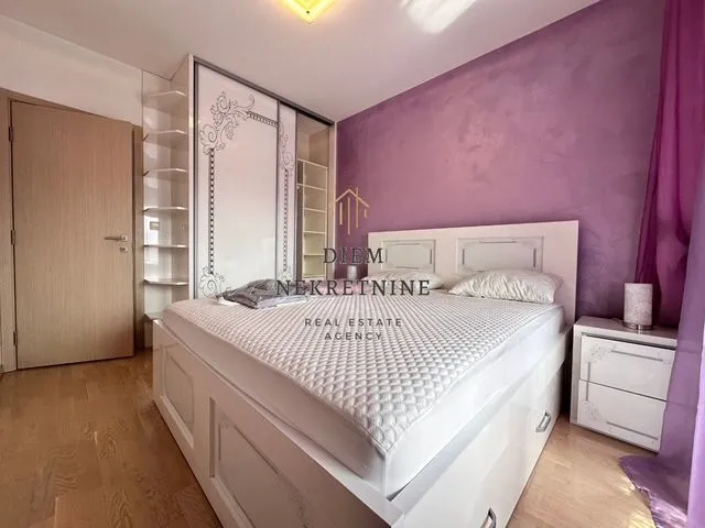Rent, two bedroom apartment, 76m², City Kvart, Podgorica