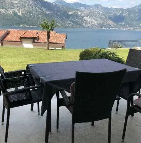 Prodaja, dvosoban stan, 66m², Kostanjica, Kotor