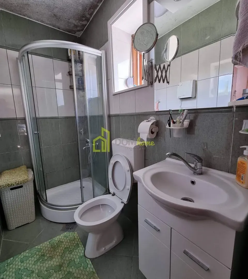 Izdavanje, kuća, 92m², Mareza, Podgorica