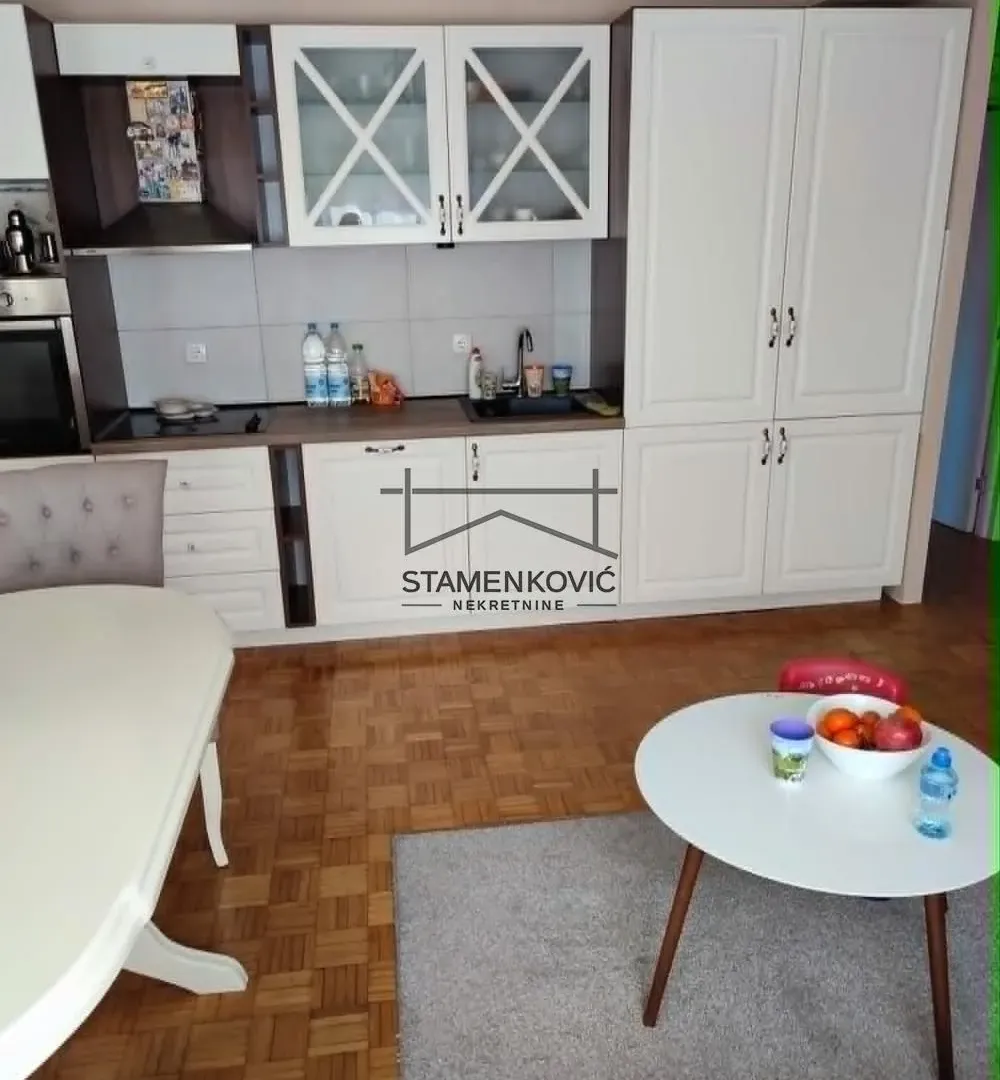 Rent, three bedroom apartment, 51m², Rotkvarija, Novi Sad Sve Podlokacije