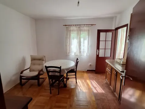 Prodaja, stan, 84m², Pejton, Podgorica - image 7