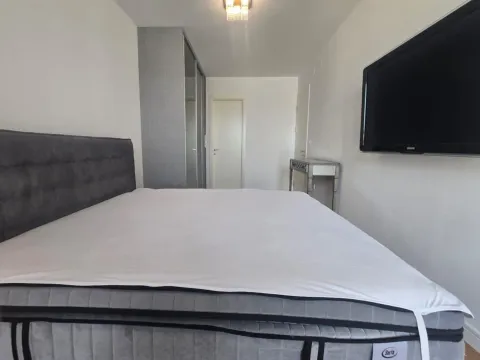 Izdavanje, trosoban stan, 107m², Kruševac, Podgorica - image 11