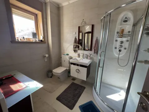 Izdavanje, kuća, 158m², Sremska Kamenica, Petrovaradin - image 20