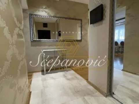 Prodaja, četvorosoban stan, 104m², Bulevar Evrope, Novi Sad Sve Podlokacije - image 12