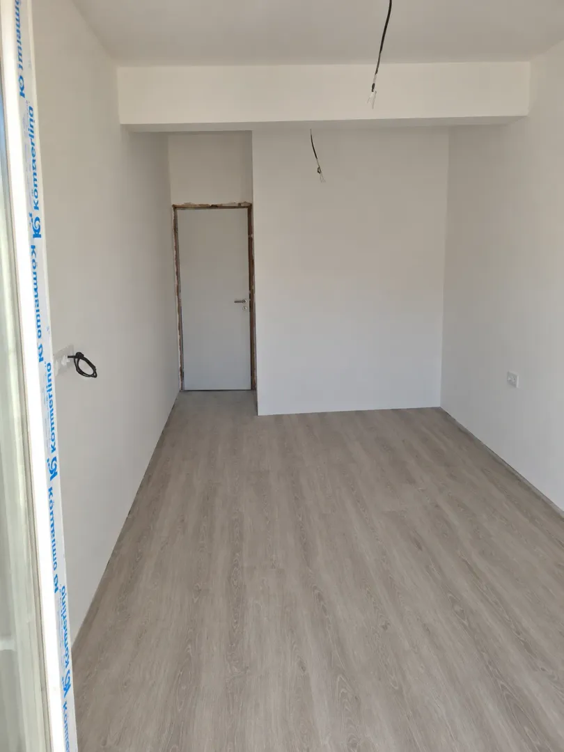 Prodaja, jednosoban stan, 56m², Lazi, Budva