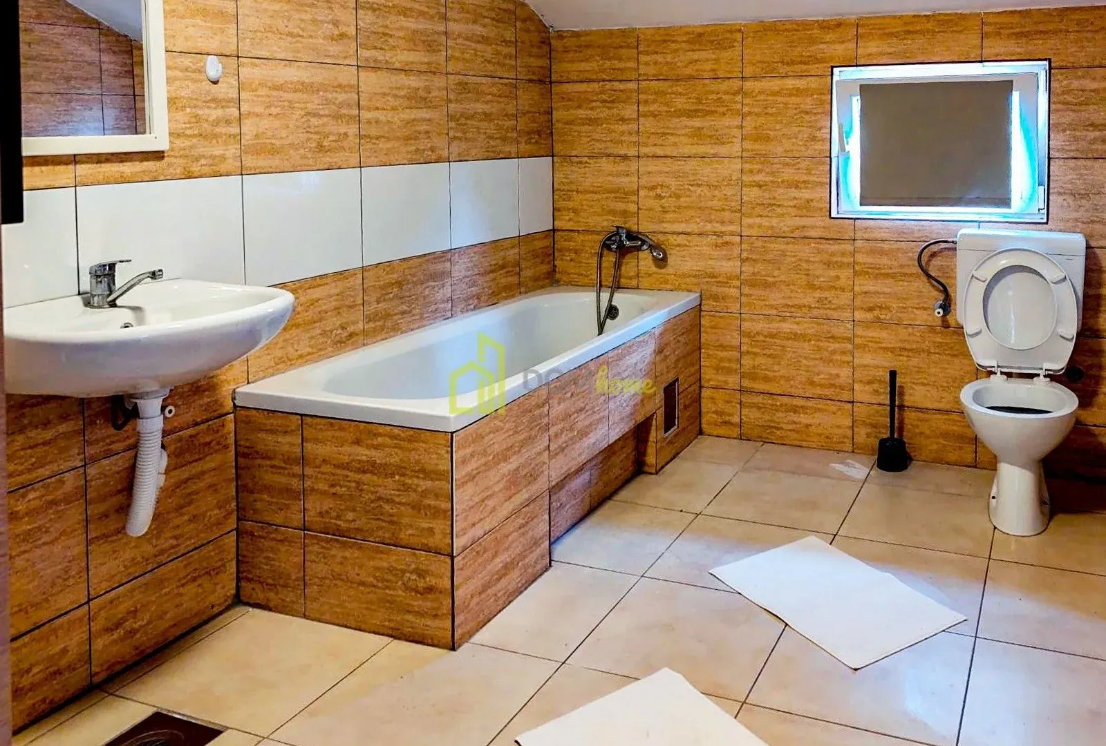 Sale, house, 200m², Donji Kokoti, Podgorica