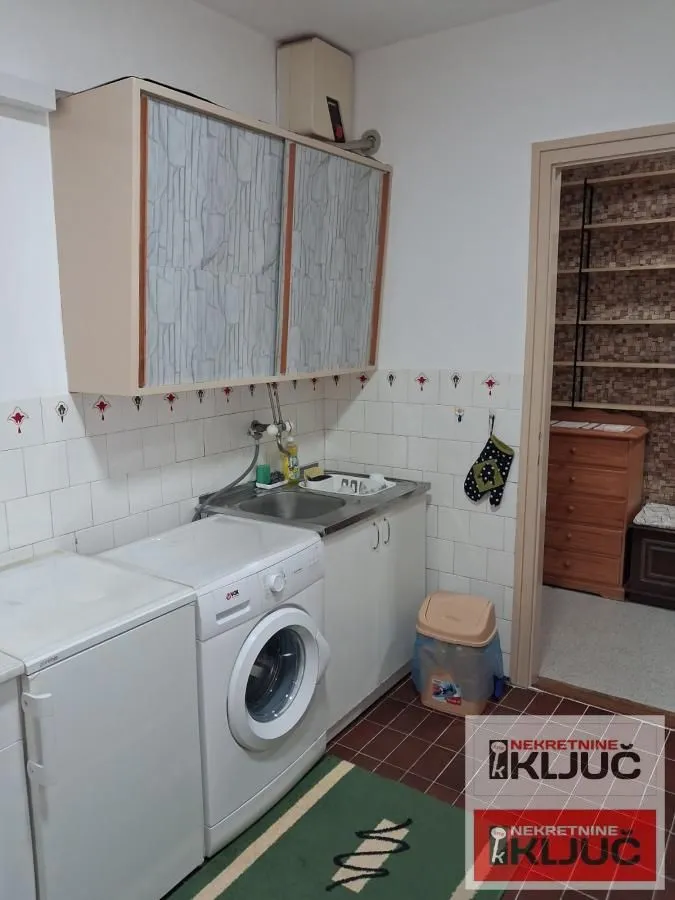 Prodaja, dvosoban stan, 58m², Centar, Novi Sad