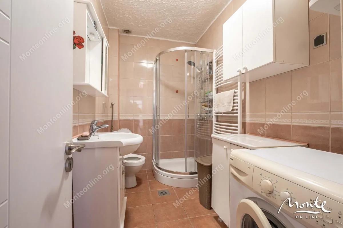 Prodaja, dvosoban stan, 71m², Topla, Herceg Novi