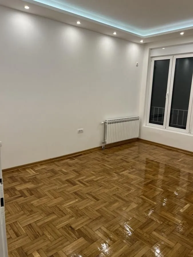 Rent, office space, 68m², Centar, Niš