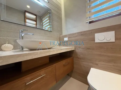 Sale, house, 400m², Bar, Crna Gora - image 16