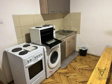 Izdavanje, kuća, 350m², Leštane, Grocka - image 7