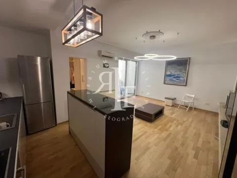 Sale, four bedroom apartment, 105m², Vračar Sve Podlokacije, Beograd - image 2