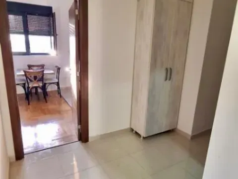 Izdavanje, dvosoban stan, 50m², Zabjelo, Podgorica - image 3