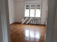 Izdavanje, trosoban stan, 81m², Centar, Novi Sad - image 1