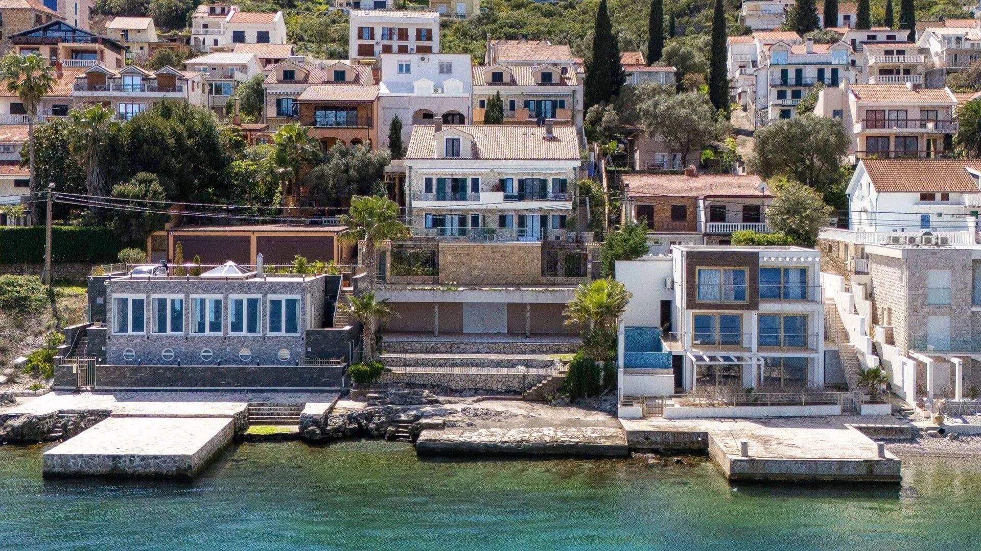 Prodaja, trosoban stan, 122m², Krašići, Tivat