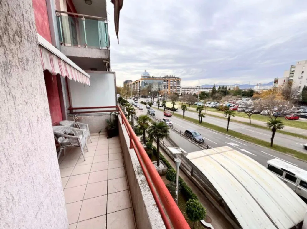 Prodaja, trosoban stan, 110m², Preko Morače, Podgorica