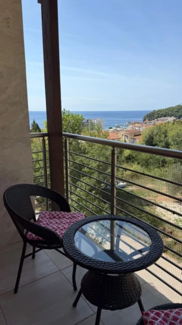 Sale, two bedroom apartment, 61m², Petrovac, Budva