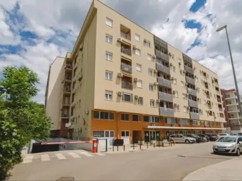 Sale, office space, 380m², Zabjelo, Podgorica - image 2