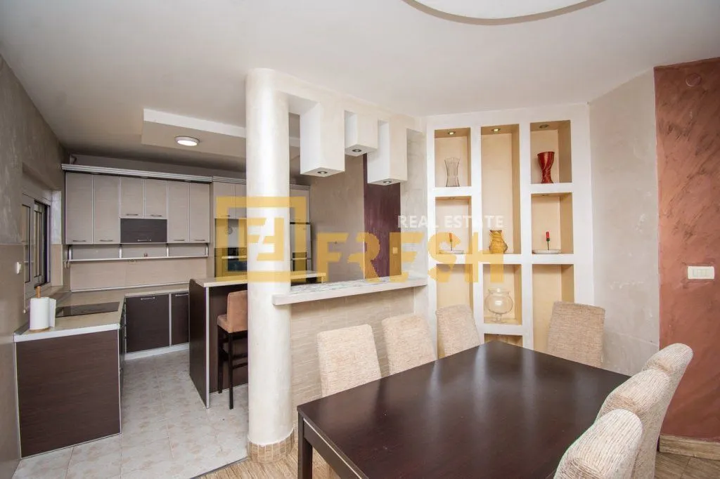 Rent, house, 330m², Zeta, Podgorica