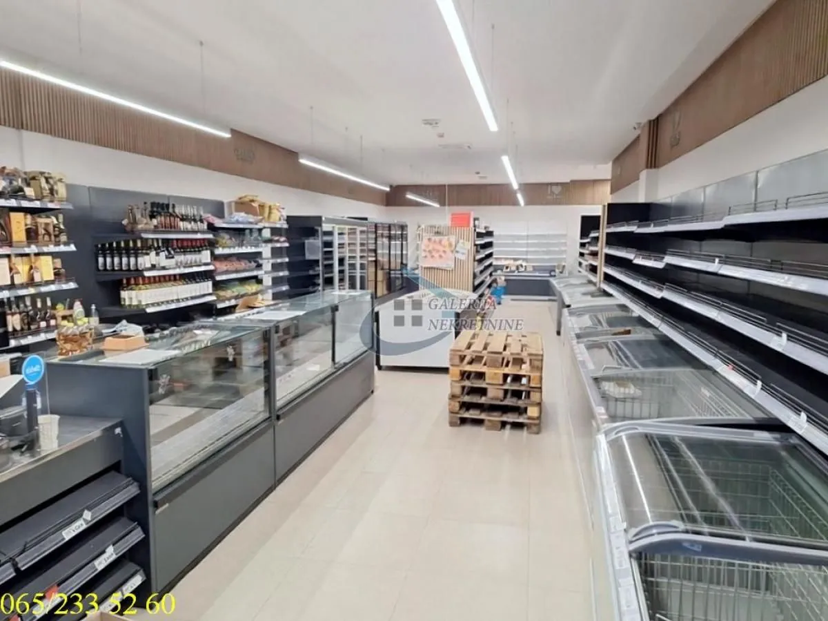 Izdavanje, poslovni prostor, 112m², Novi Beograd Blok 65, Novi Beograd Sve Podlokacije
