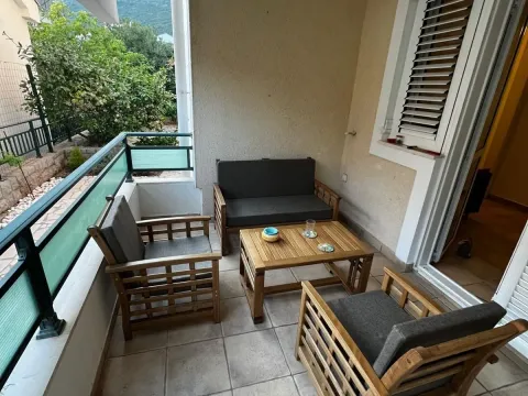 Rent, one bedroom apartment, 41m², Petrovac, Budva - image 5