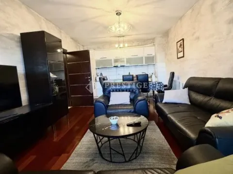 Sale, two bedroom apartment, 67m², City Kvart, Podgorica - image 4