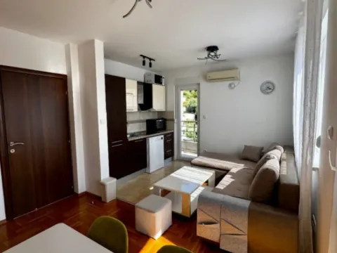 Rent, two bedroom apartment, 61m², Lazi, Budva - image 7
