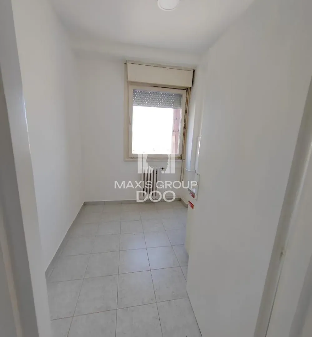 Sale, three bedroom apartment, 59m², Aerodrom, Kragujevac