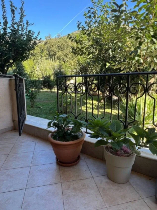 Rent, two bedroom apartment, 68m², Podmaine, Budva