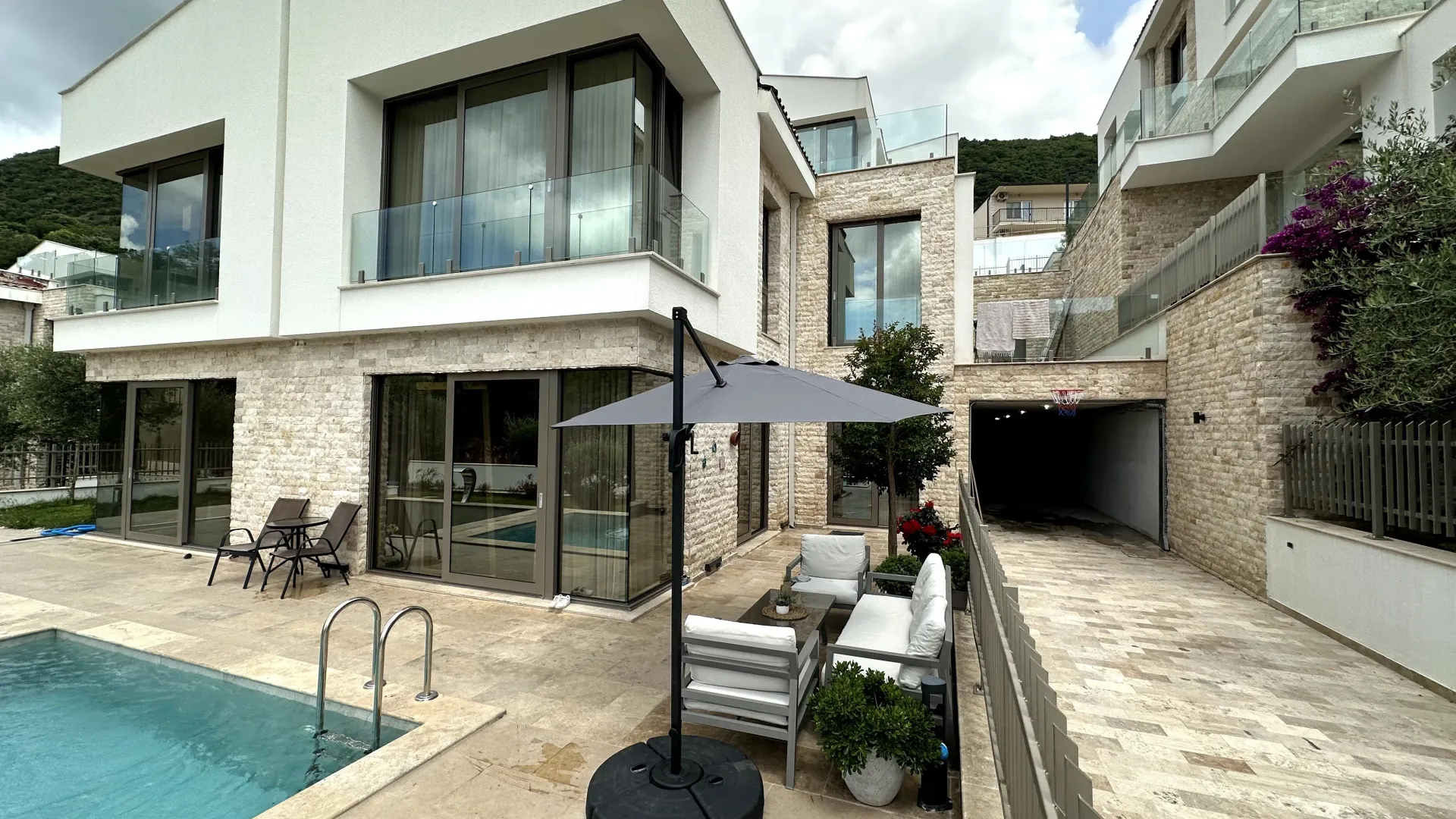 Prodaja, kuća, 164m², Kumbor, Herceg Novi