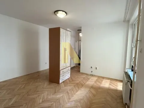 Izdavanje, dvosoban stan, 51m², Grbavica, Novi Sad Sve Podlokacije - image 2