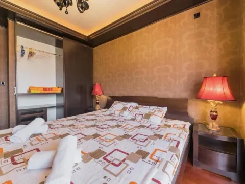 Sale, two bedroom apartment, 80m², Dobrota, Kotor - image 17