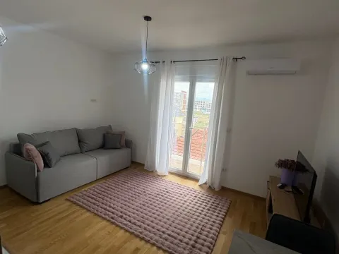 Rent, studio apartment, 35m², Zabjelo, Podgorica - image 1