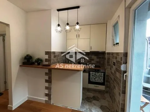 Izdavanje, stan, 37m², Stari Grad, Beograd - image 10