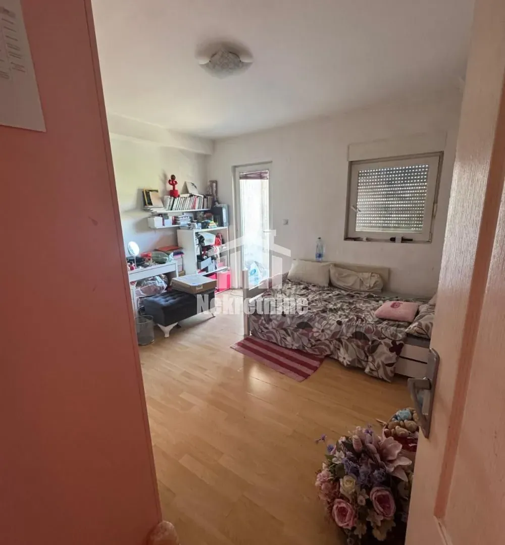 Prodaja, kuća, 182m², Zemun Novi Grad, Zemun Sve Podlokacije