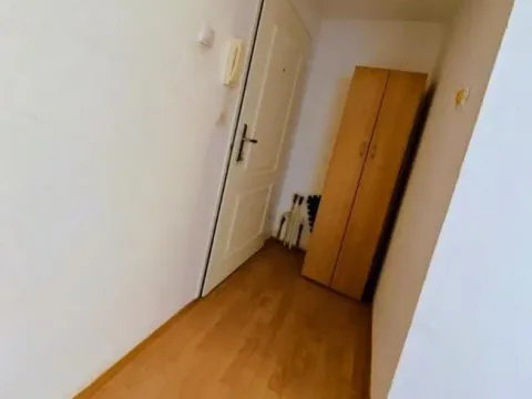 Prodaja, garsonjera, 25m², Grbavica, Novi Sad Sve Podlokacije - image 2