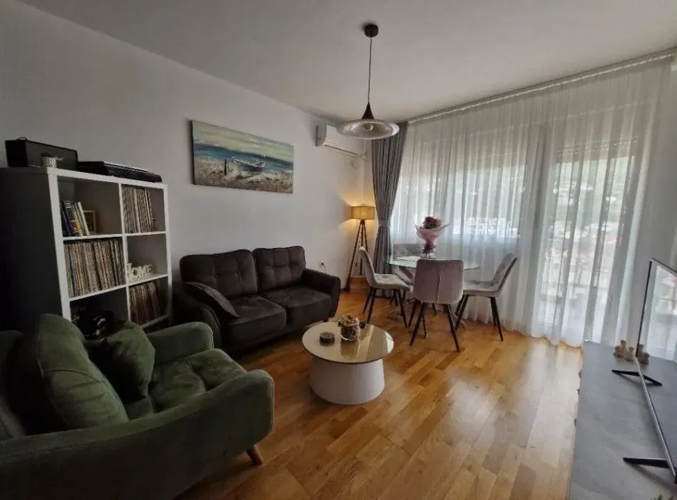 Prodaja, jednosoban stan, 39m², Centar, Tivat