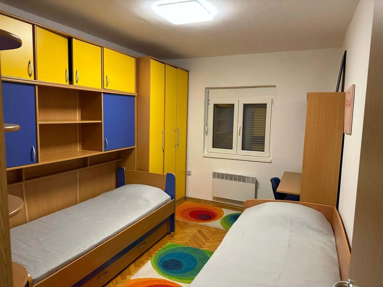 Izdavanje, dvosoban stan, 80m², Momišići, Podgorica