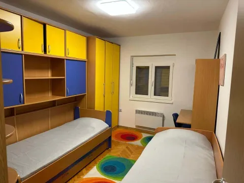 Izdavanje, dvosoban stan, 80m², Momišići, Podgorica - image 3