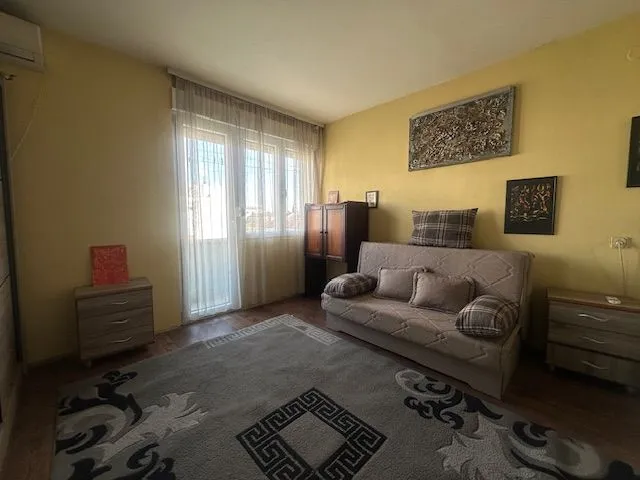 Izdavanje, jednosoban stan, 50m², Podgorica, Crna Gora