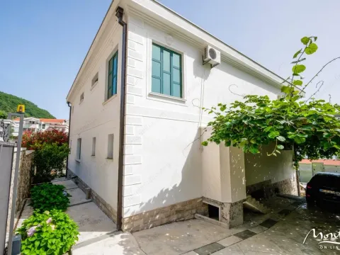 Prodaja, kuća, 560m², Petrovac, Budva - image 64