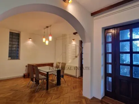 Izdavanje, poslovni prostor, 450m², Bulevar Evrope, Novi Sad Sve Podlokacije - image 7