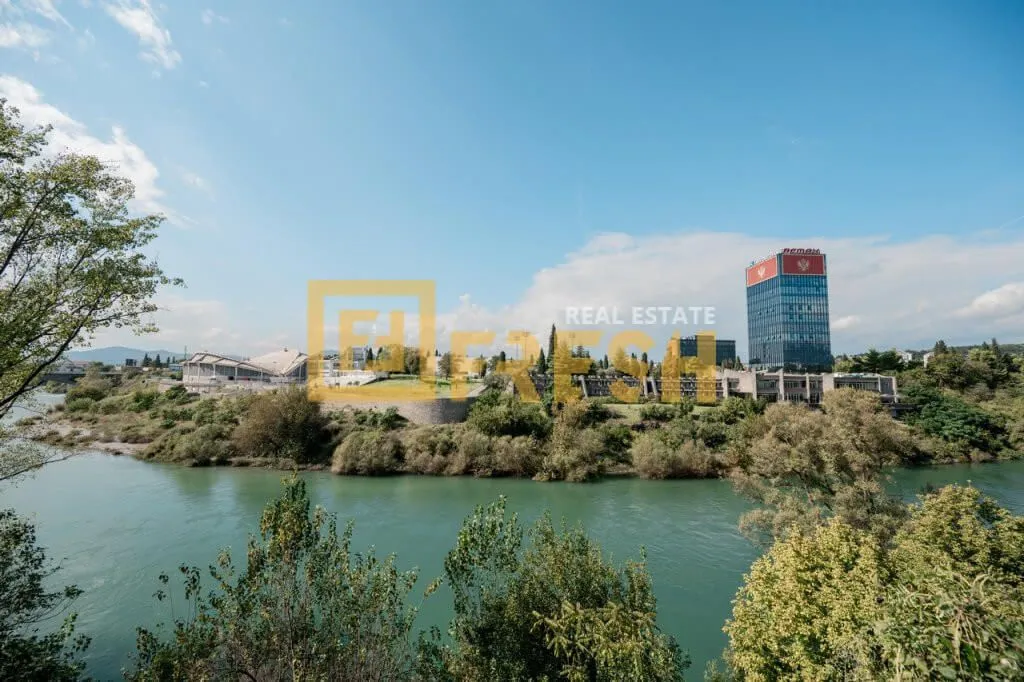 Rent, house, 214m², Stara Varoš, Podgorica