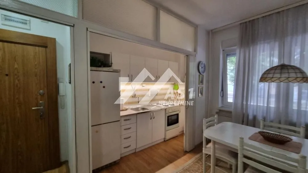 Izdavanje, dvosoban stan, 56m², Novi Sad Sve Podlokacije, Novi Sad