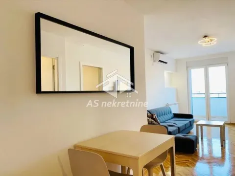 Rent, two bedroom apartment, 42m², Kalenić Pijaca, Vračar Sve Podlokacije - image 2