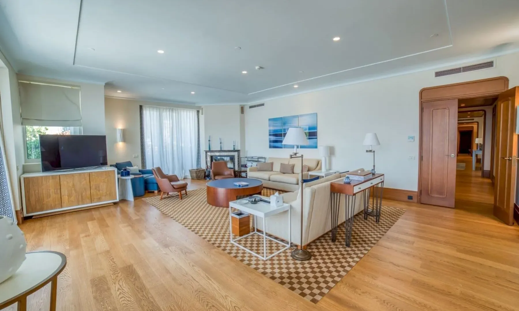 Sale, four bedroom apartment, 600m², Porto Montenegro, Tivat