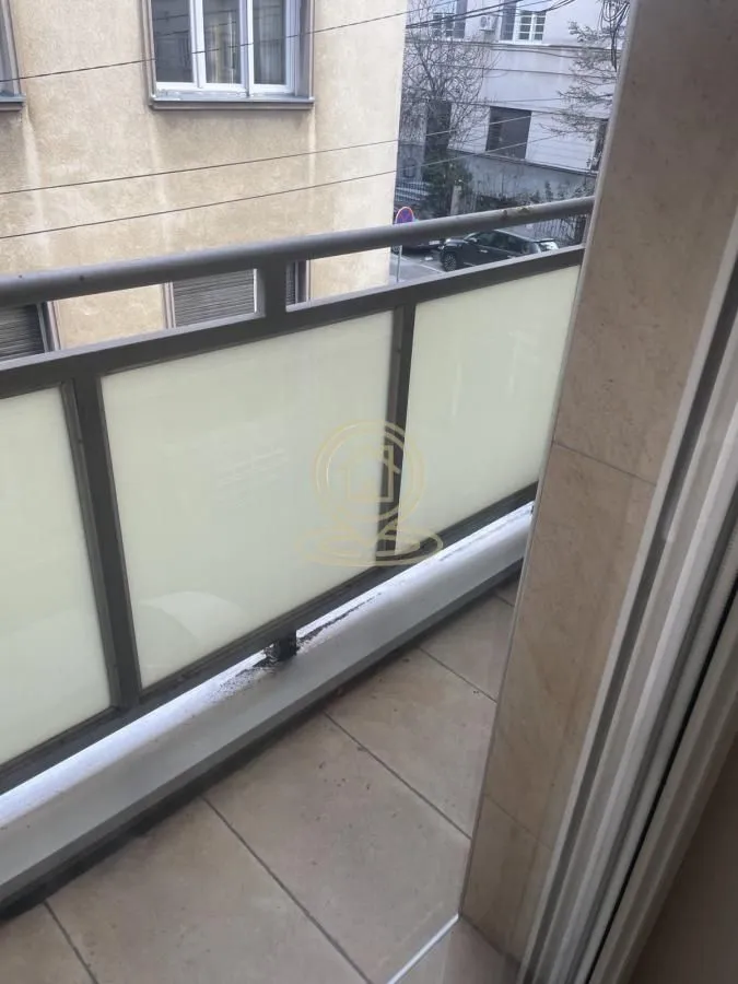Rent, two bedroom apartment, 51m², Vračar Sve Podlokacije, Beograd