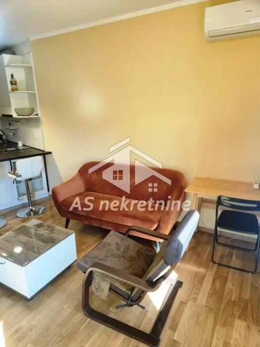 Rent, apartment, 37m², Zemun Sve Podlokacije, Beograd